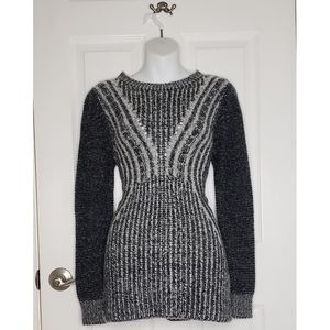 Mossimo Sweater - Black & White